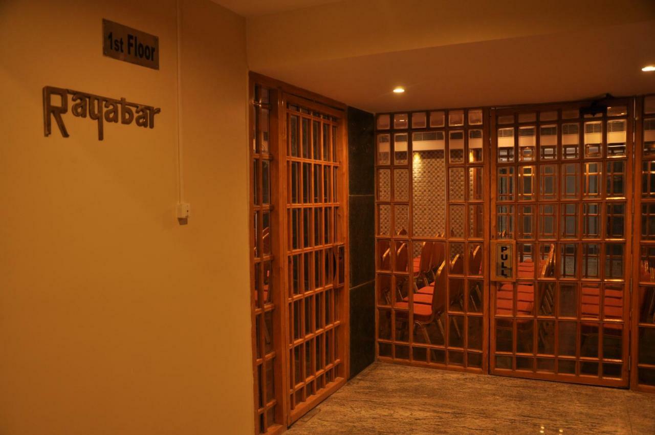 Krishna Residency Hotel Vijayawāda Exterior foto
